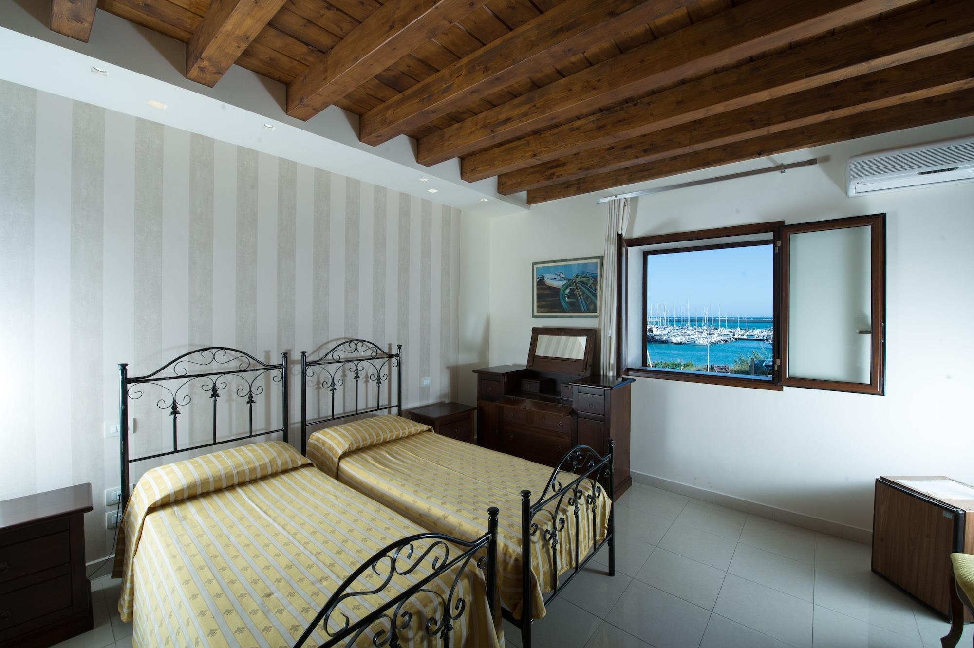 Aliai Hotel
