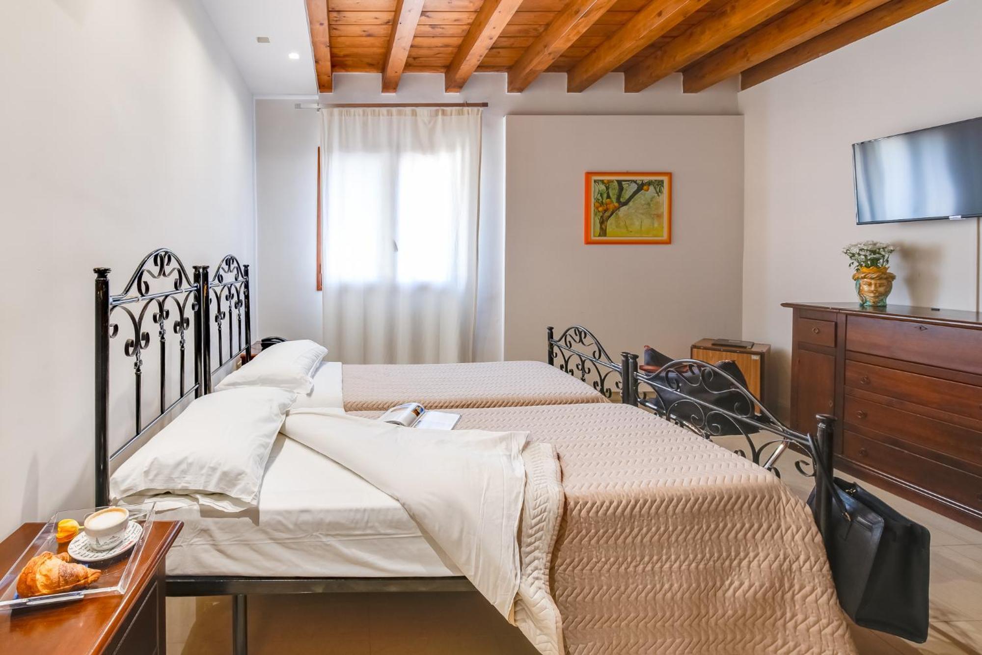 Hotel Aliai 3*