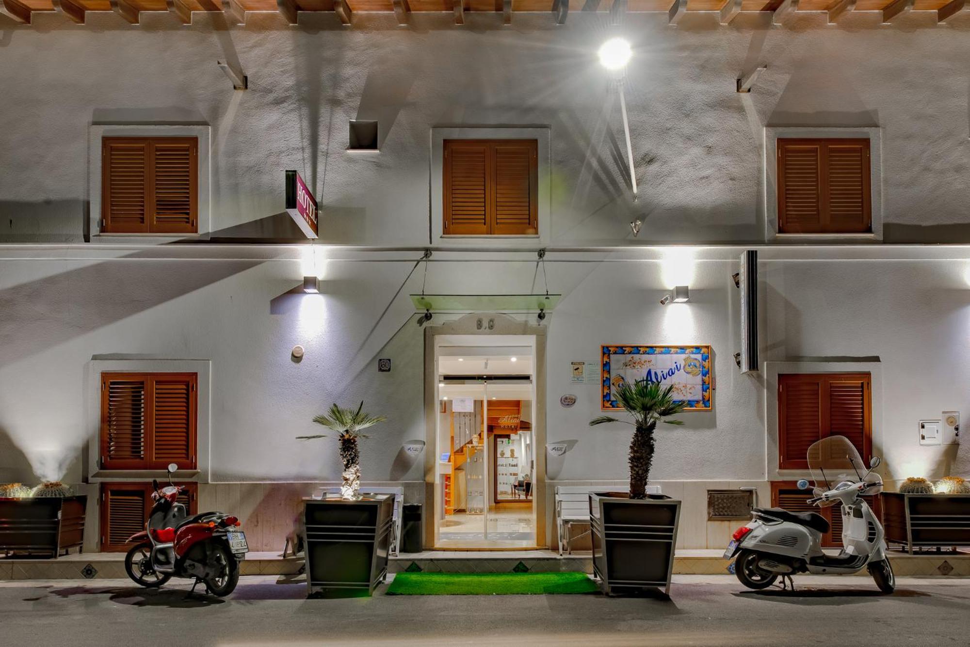 Aliai Hotel 3*