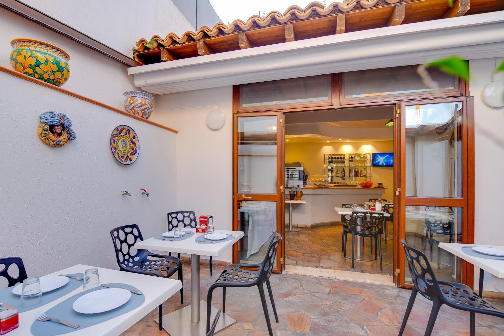 Hotel Aliai 3*