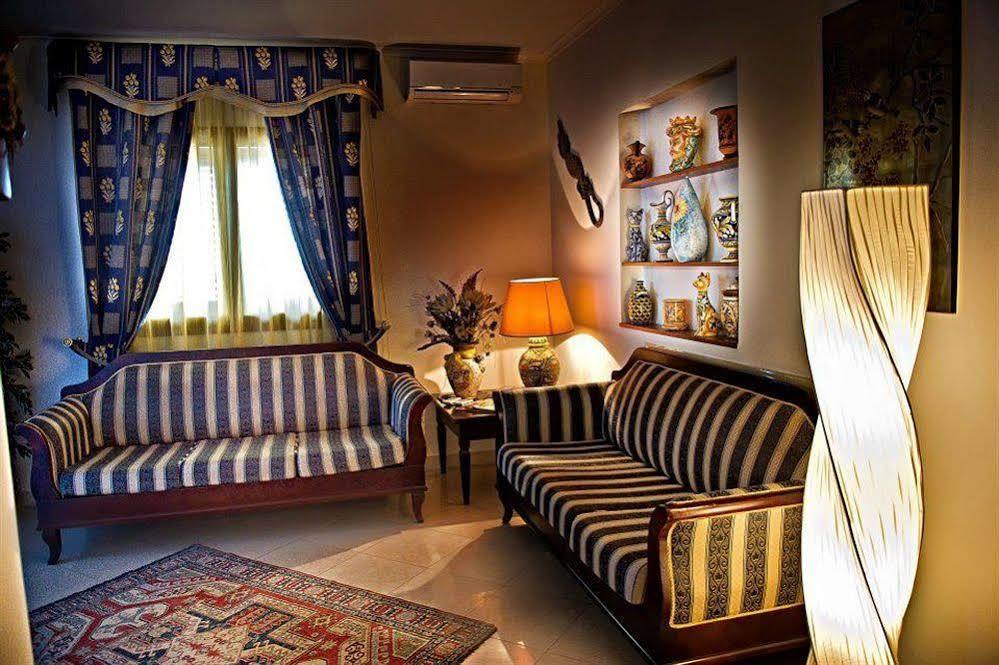 Aliai Hotel 3*